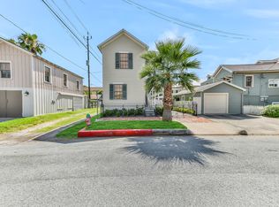 814 12th St #A, Galveston, TX 77550