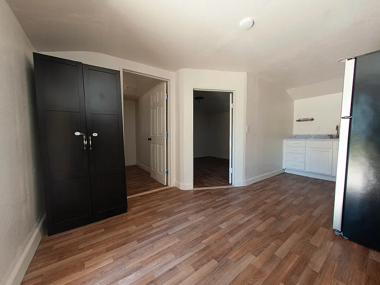 Marian Ln — Photo 11