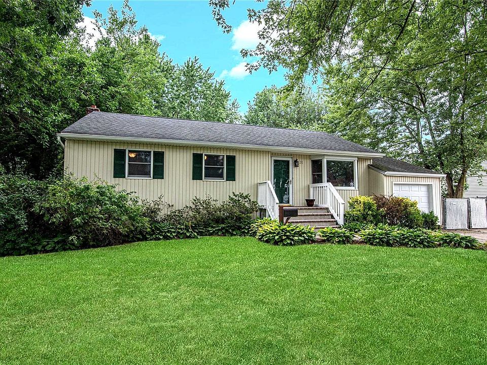 1st image of 31 Leonard Ln