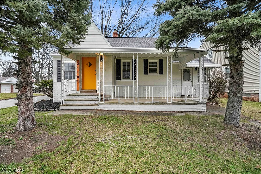 21101 Fuller Ave photo 1