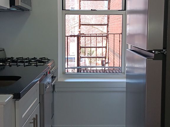3rd image of 72-38 113th St #X