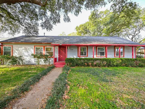 1707 Key St, Waller, TX 77484