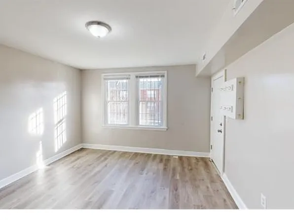 1219 18th Pl NE APT 2, Washington, DC 20002