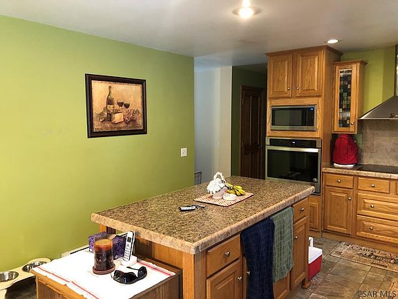 3rd image of 119 Lincoln St