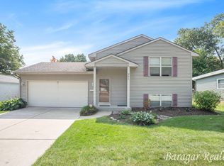 960 Iowa St SW, Wyoming, MI 49509