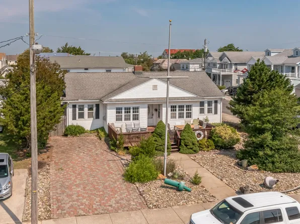 6700 Pacific Ave, Wildwood Crest, NJ 08260