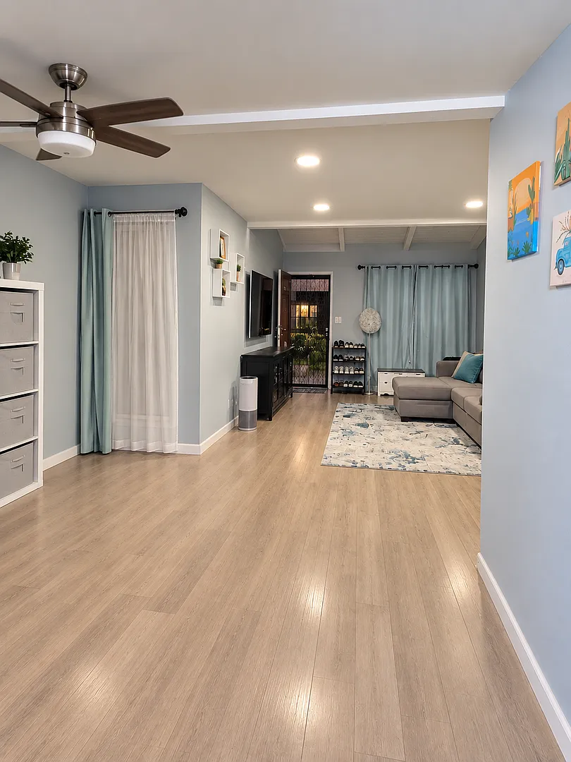 Beautiful 2-Bedroom/2 Bath Gated Condo for Rent in Santa Ana — Photo 2