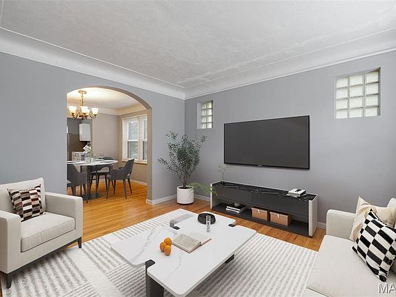 2nd image of 668 Bellsworth Dr