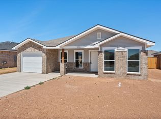 514 E 24th St, Wolfforth, TX 79382