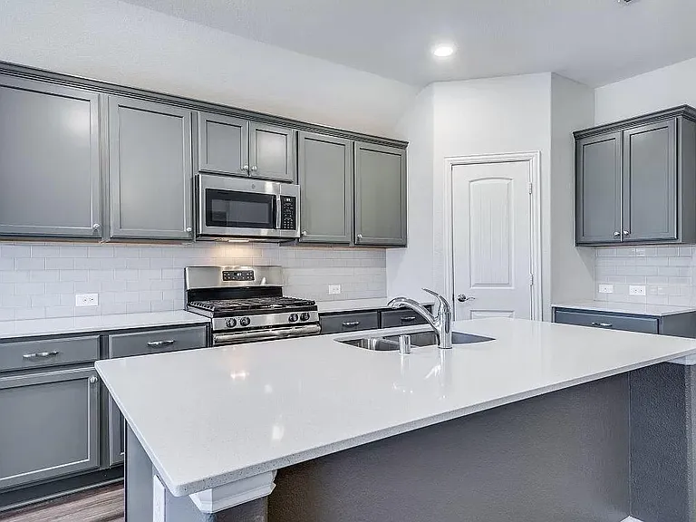 1333 Rembrandt Dr — Photo 6