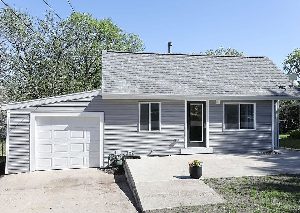 1st image of 604 16th St