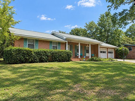 3rd image of 505 Grenadier Dr