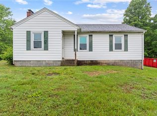 114 Bitting Ave, Mount Airy, NC 27030
