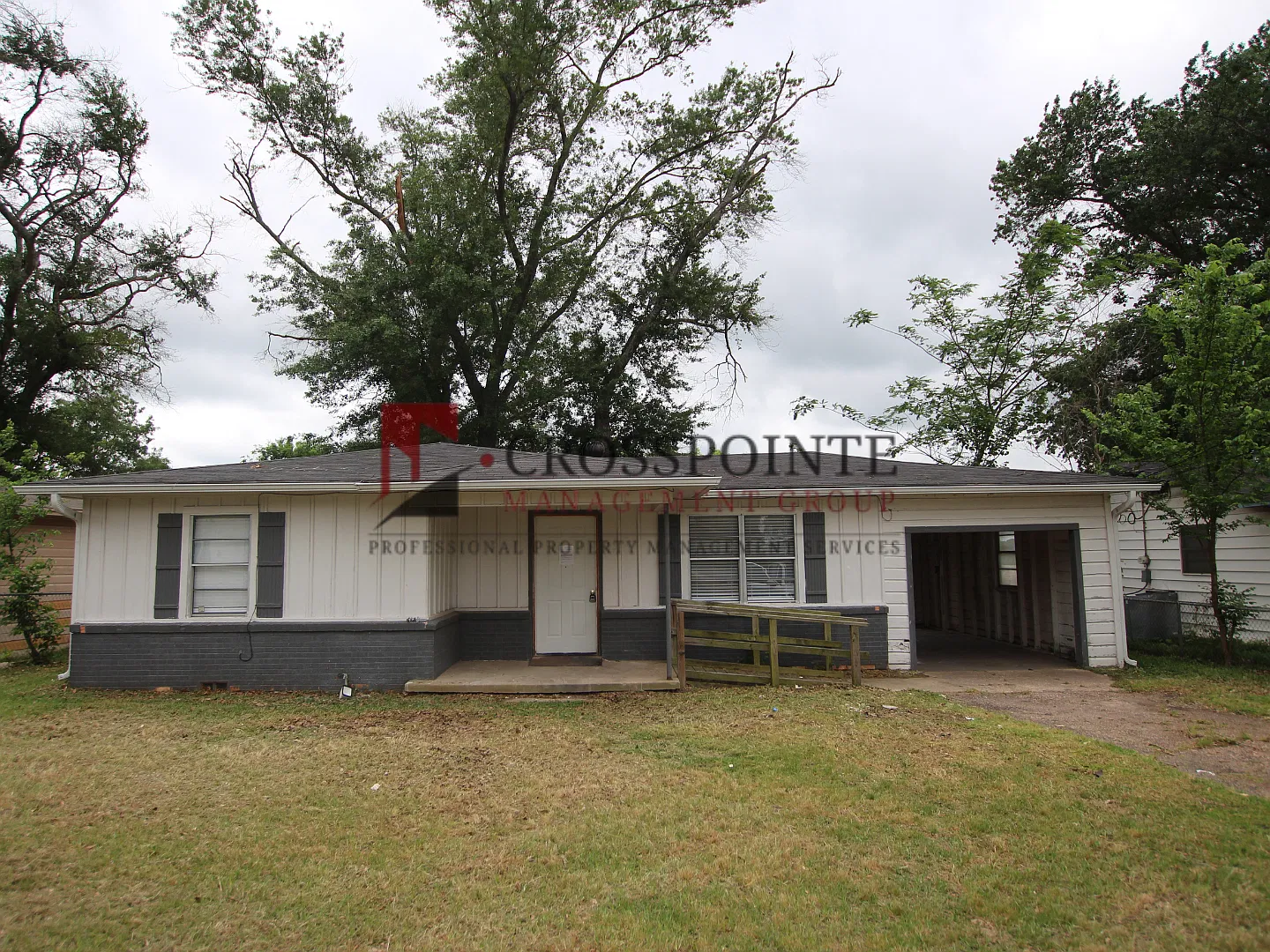 Coming Soon! 3 bedroom 1 bath- East Tyler! — Photo 1