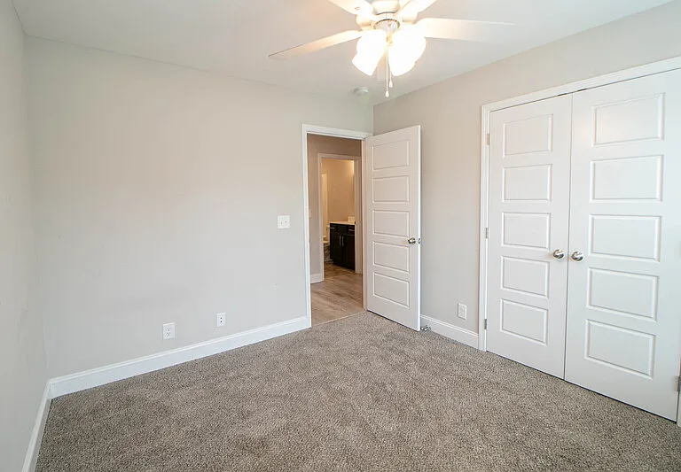 220 King Rd — Photo 16