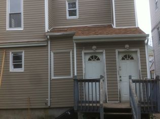 370-372 Badger Ave, Newark, NJ 07112