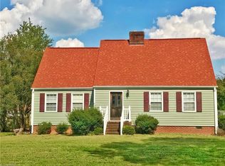 3601 Greystone Dr, Winston Salem, NC 27107