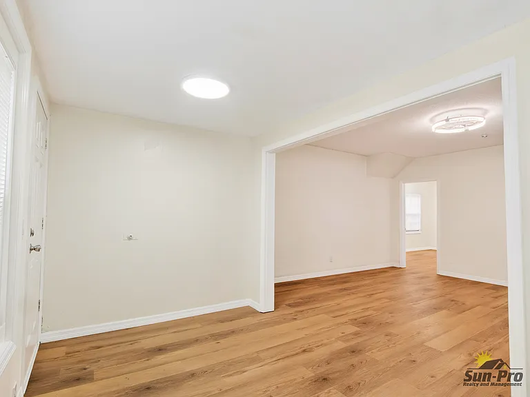 213 Live Oak Ave #A — Photo 5