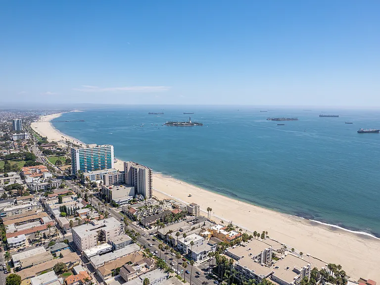 1750 E Ocean Blvd #H — Photo 17