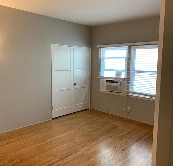 215 W Lomita Ave #11 — Photo 5