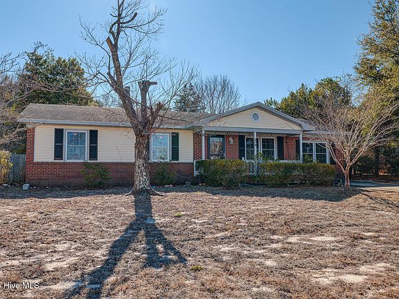 2nd image of 309 Ventura Drive