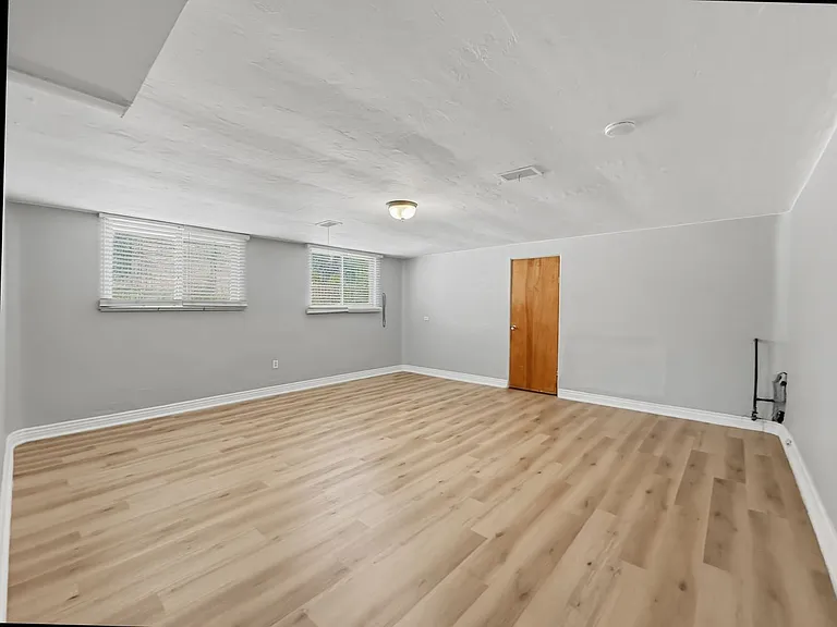 2936 W 42nd Ave #B — Photo 7