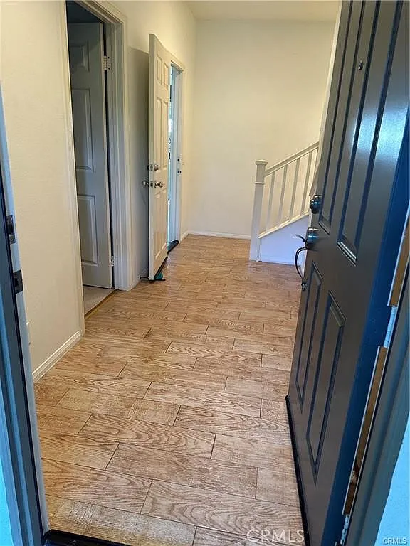 3 bed, 1730 sqft, $4,650 — Photo 2
