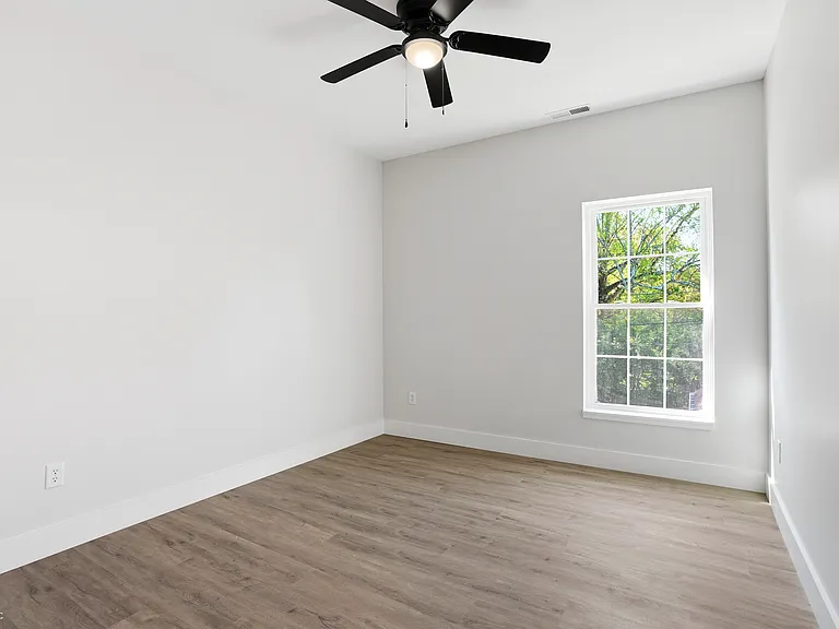4623 Rookwood Ave — Photo 45