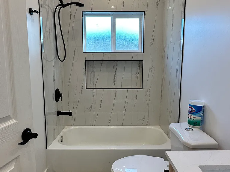 3617 W Victory Blvd — Photo 15