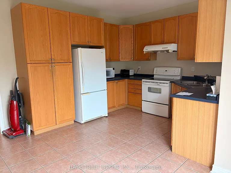 211 Stonebridge Dr — Photo 8