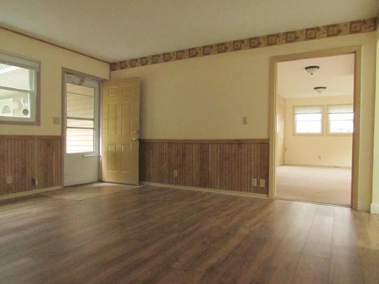 Witter St — Photo 3