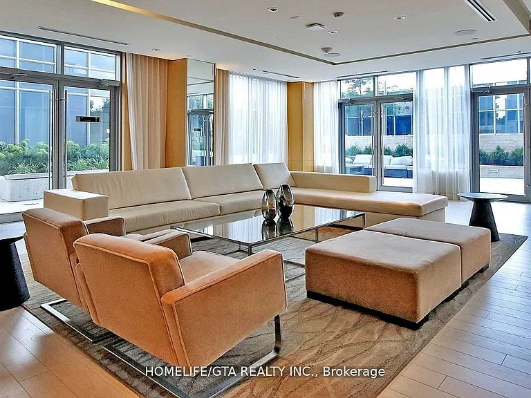 120 Harrison Garden Blvd #428 — Photo 27