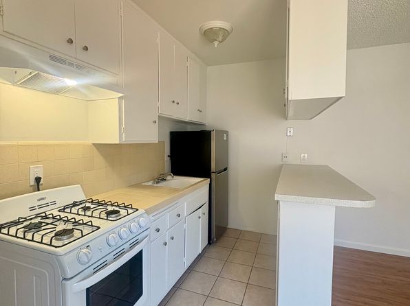 16640 Crenshaw Blvd #29