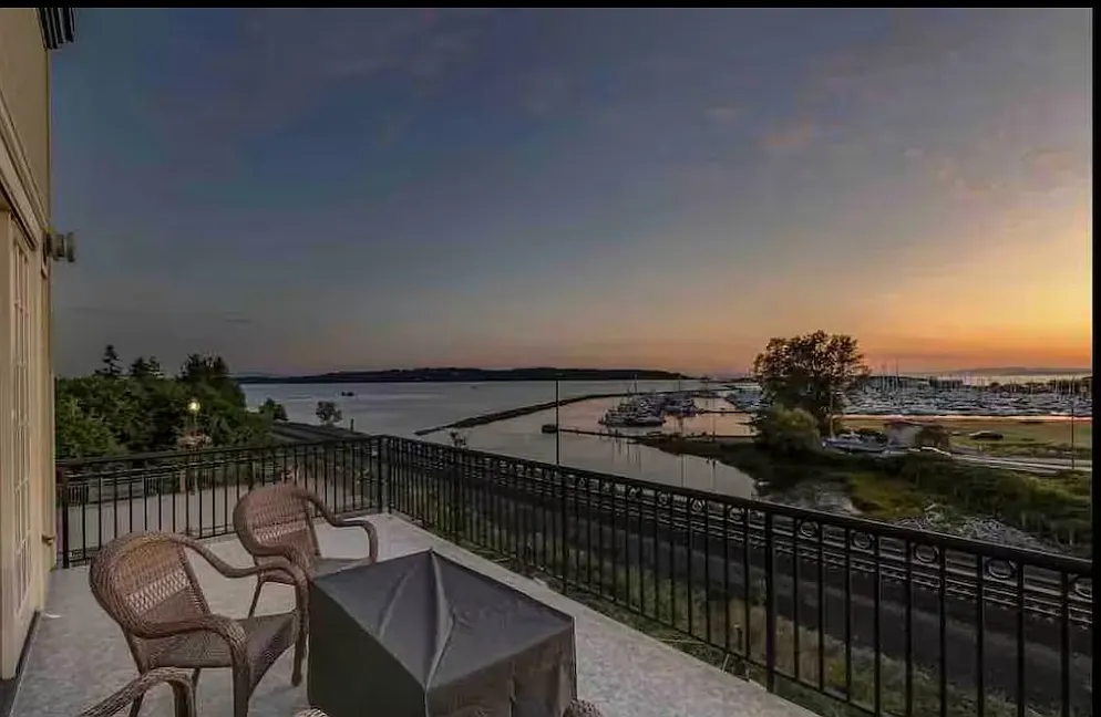 1 bed, 650 sqft, $2,400 — Photo 1