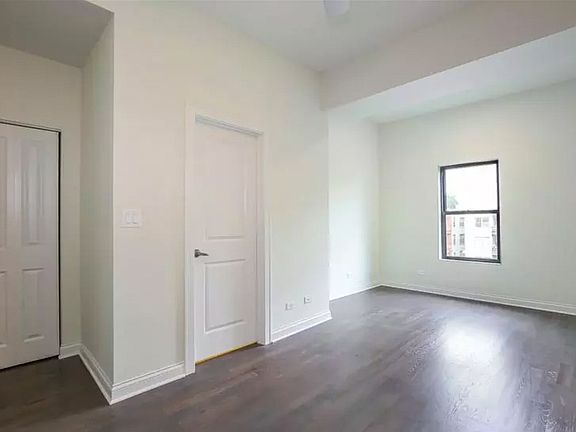 5th image of 2852 W Shakespeare Ave APT 3