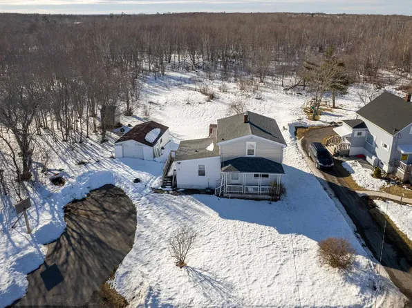 7 Cochrane St, Glace Bay, NS B1A 2W5