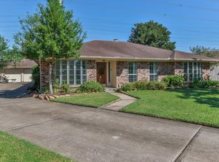 2210 W Shannon St, Deer Park, TX 77536