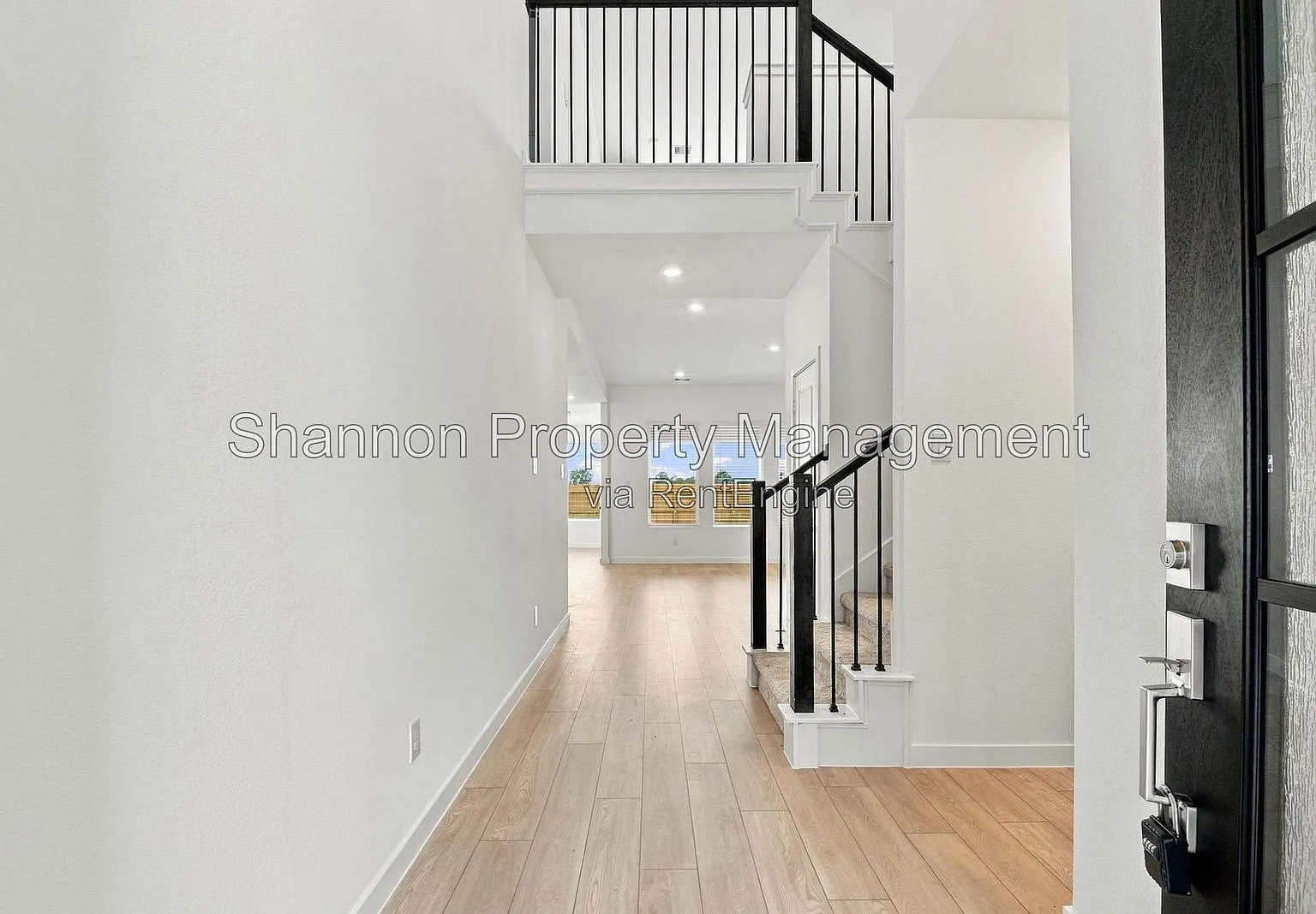 5 bed, 4.5 bath, 3308 sqft, $2,800 — Photo 4