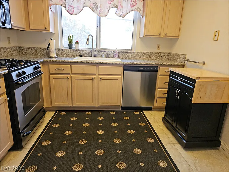 2525 Palmridge Dr — Photo 9