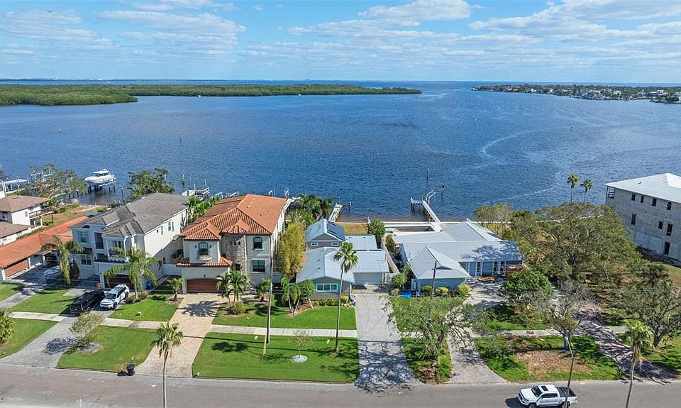 1st image of 6323 BAYOU GRANDE BOULEVARD NE