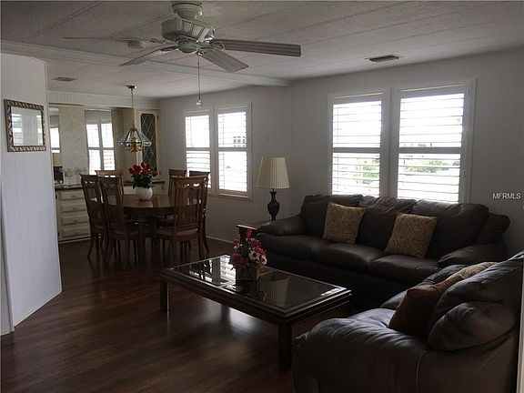 3rd image of 36 S Buena Vista Ave