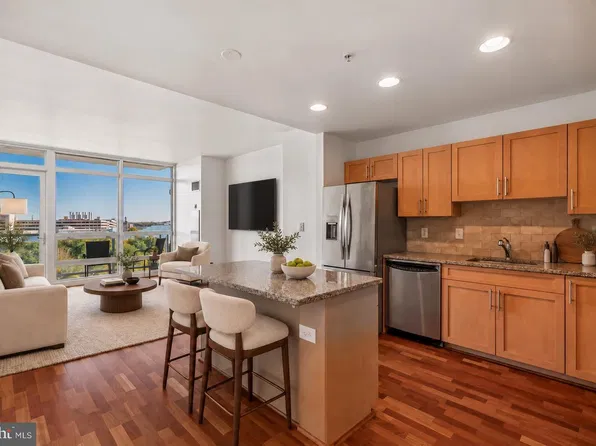 901 N Penn St Unit F808, Philadelphia, PA 19123