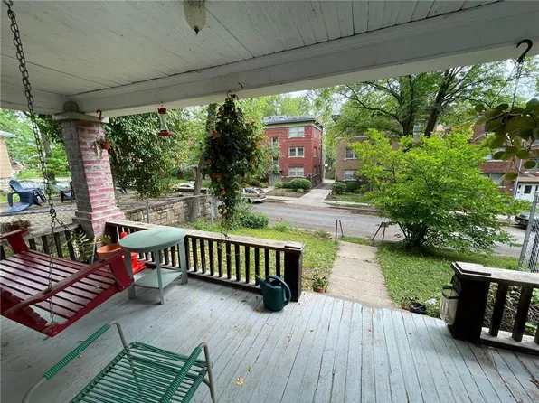 808 E 42nd St, Kansas City, MO 64110