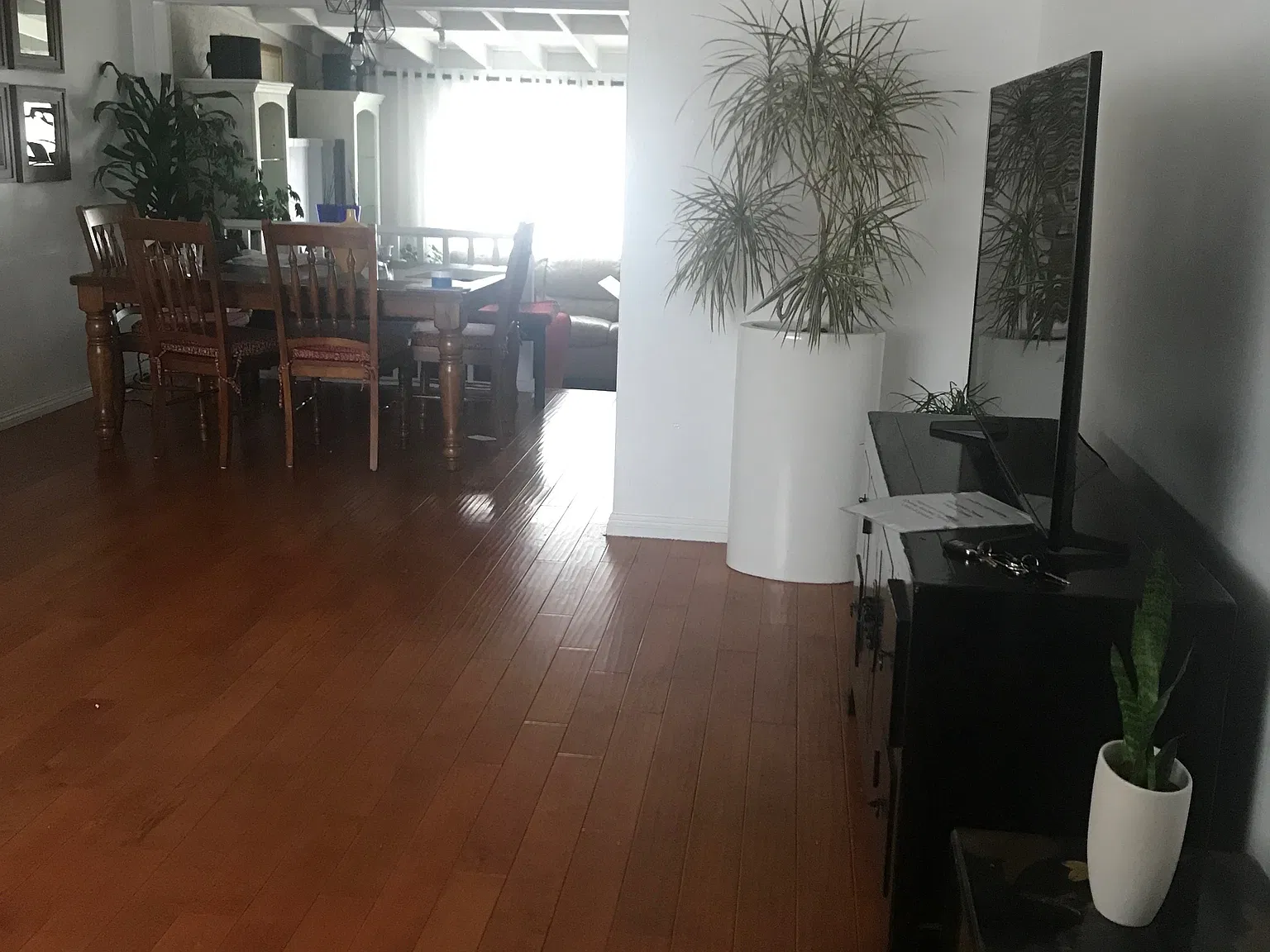 3 bed, 1232 sqft, $4,000 — Photo 3