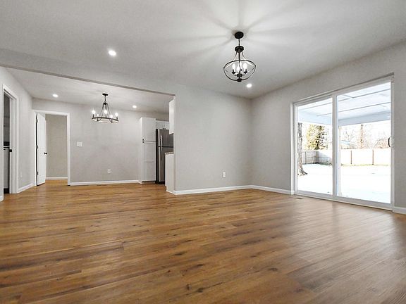 5th image of 119 Saratoga Dr