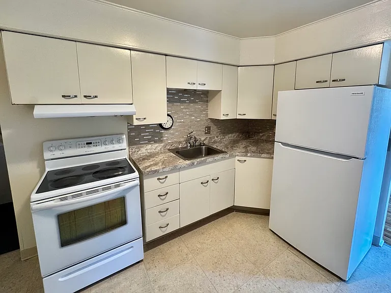 728 Saint Charles St #3 — Photo 7