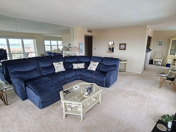 5th image of 1621 Gulf Blvd APT 607