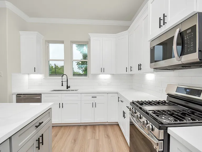 2107 Saint Charles St — Photo 19