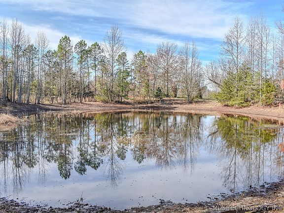 3rd image of 32 E 2030th Rd