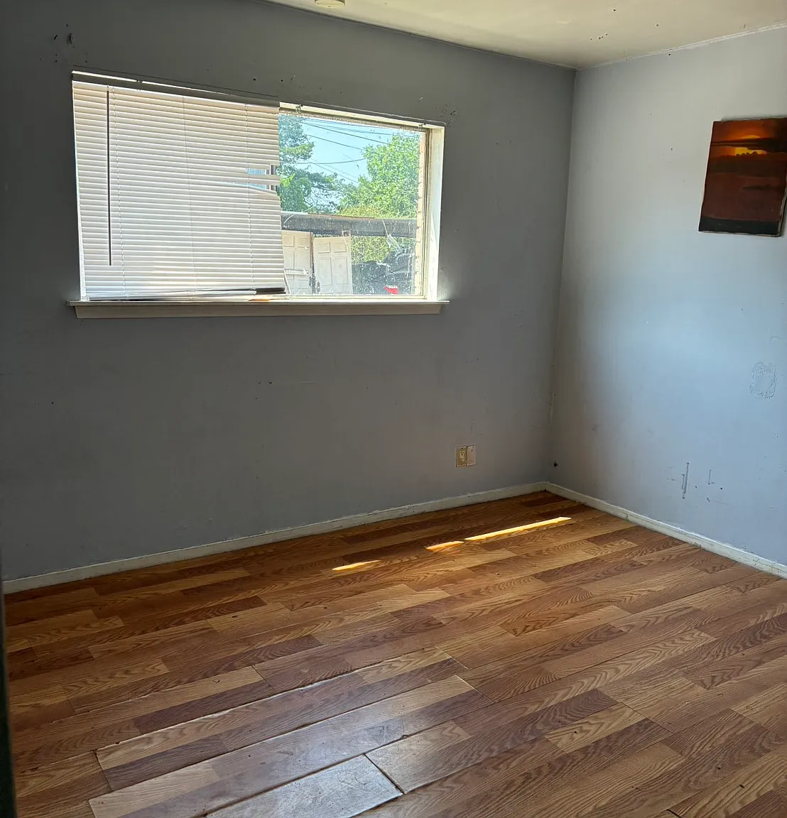 2 bed, 900 sqft, $900 — Photo 1